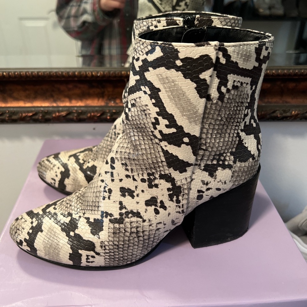Madden girl snake skin boots